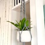 Macrame plant hanger grey.